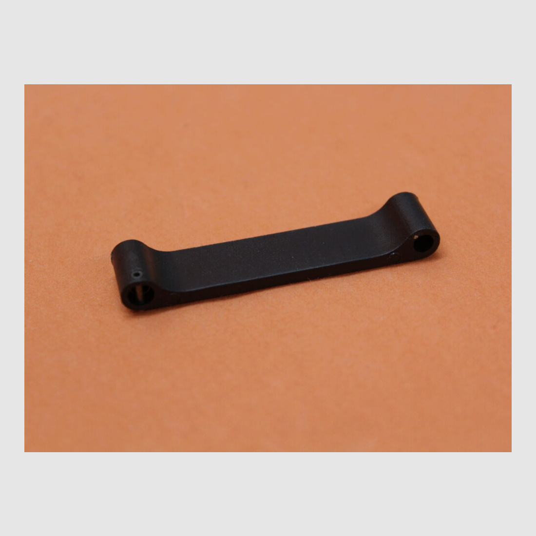 DPMS AR-15: Trigger Guard Assembly Including Pin DPMS Trekkerbeugel met Pin