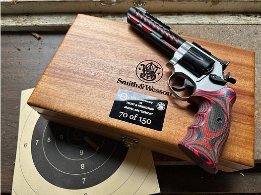 Smith & Wesson	 Smith & Wesson 686 DEMON Special Edition Demon Kal: .357Mag