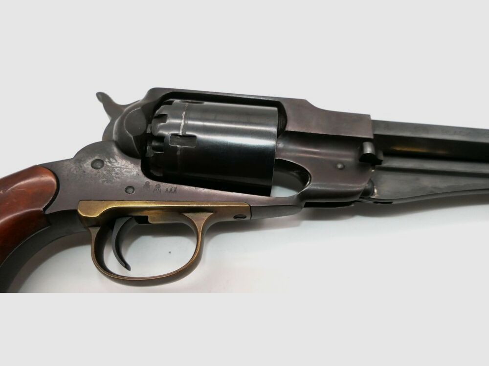 Revólver de percusión Hege Uberti Modelo 1858 Nuevo Ejército, calibre .44, cañón de 8 pulgadas.