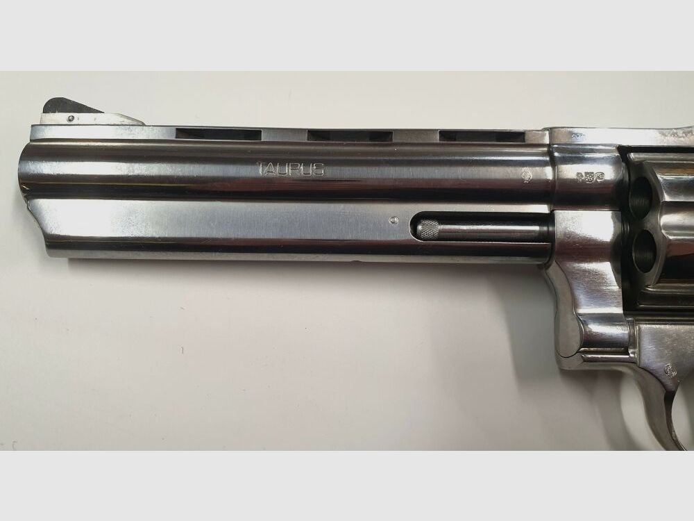 Taurus Revolver Taurus 44CP