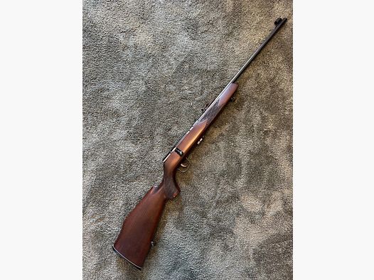 Voere Sportkarabiner Kaliber .22 lr – Holzschaft – mit Magazin