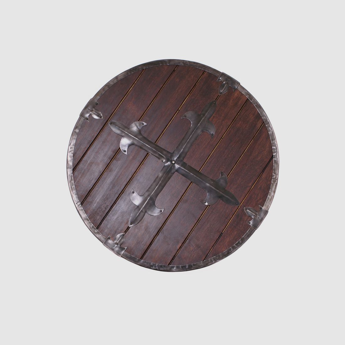 Bouclier rond en bois avec ferrures en acier