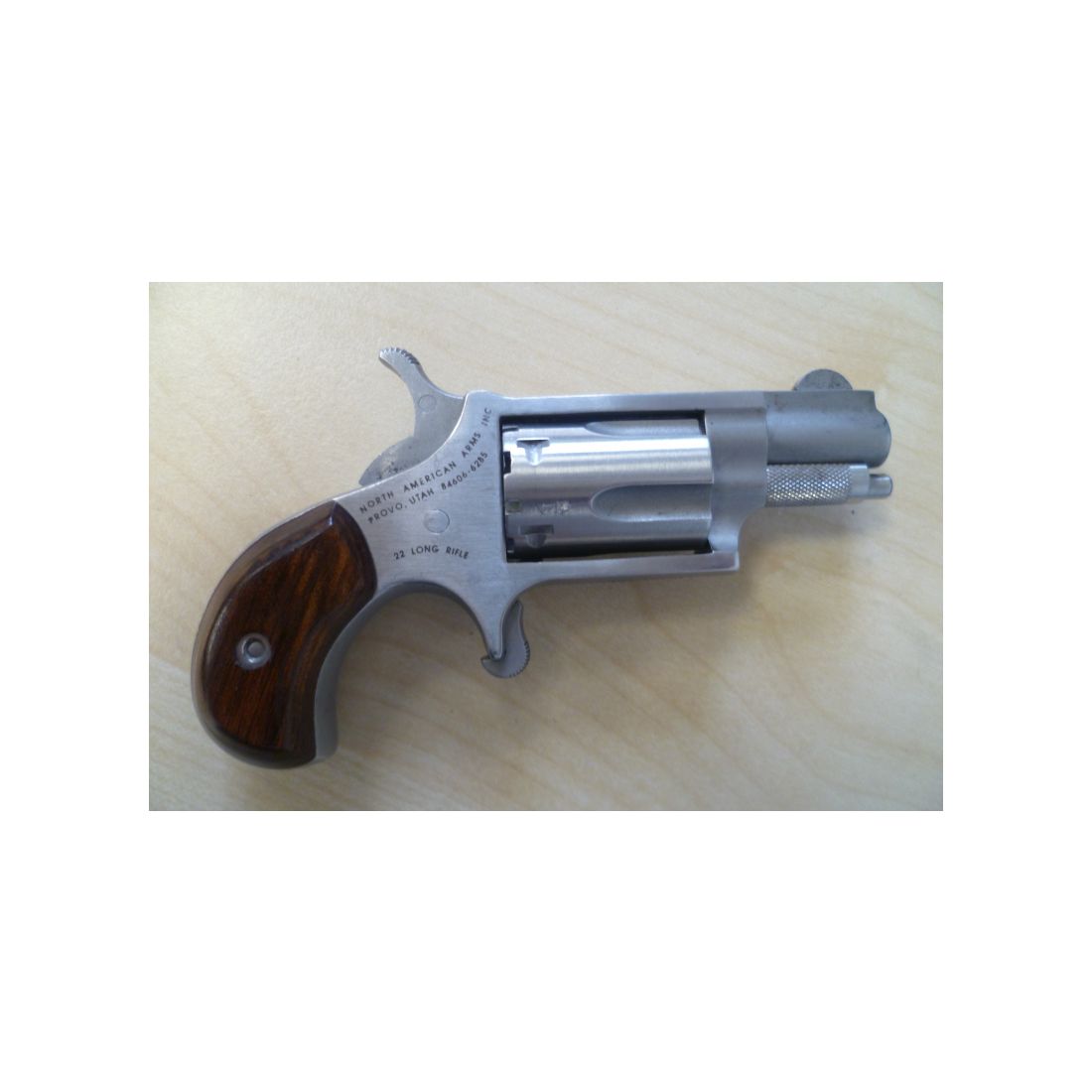 Revolver NAA North American Arms .22 lr.