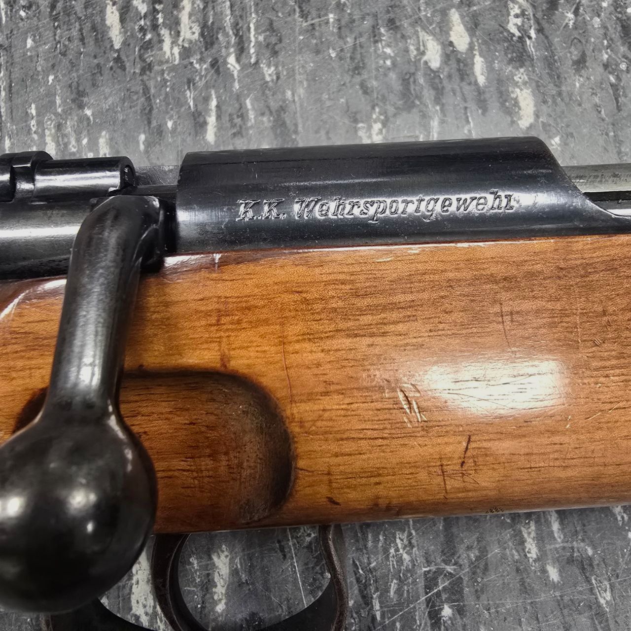 Gustloff Wehrsportgewehr – Calibre .22 lfb (cargador único)