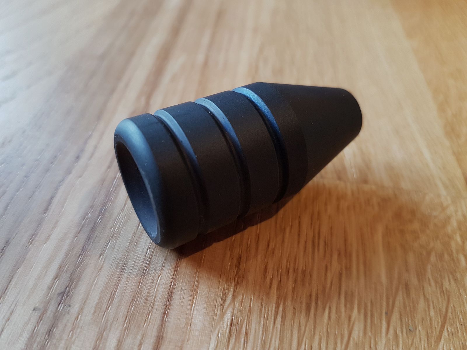 Kammergiff „Tactical Bolt-Knop“ Alu schwarz eloxiert