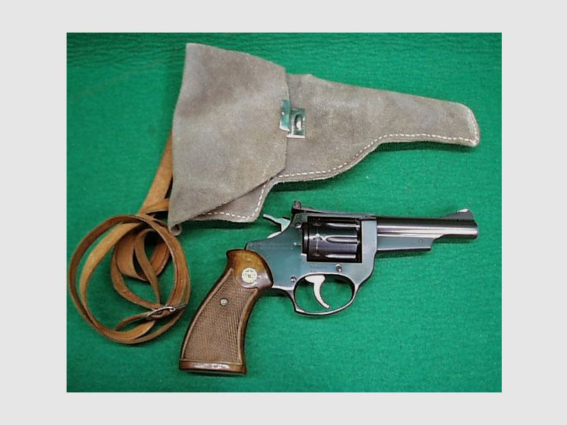 Astra Cadix Revolver
