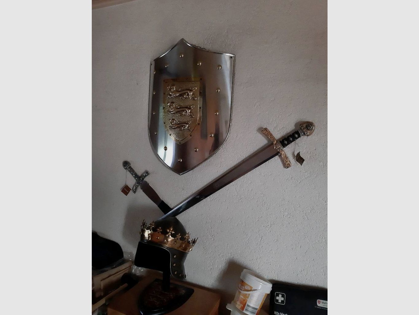 Pregevole scudo da collezione del marchio produttore
