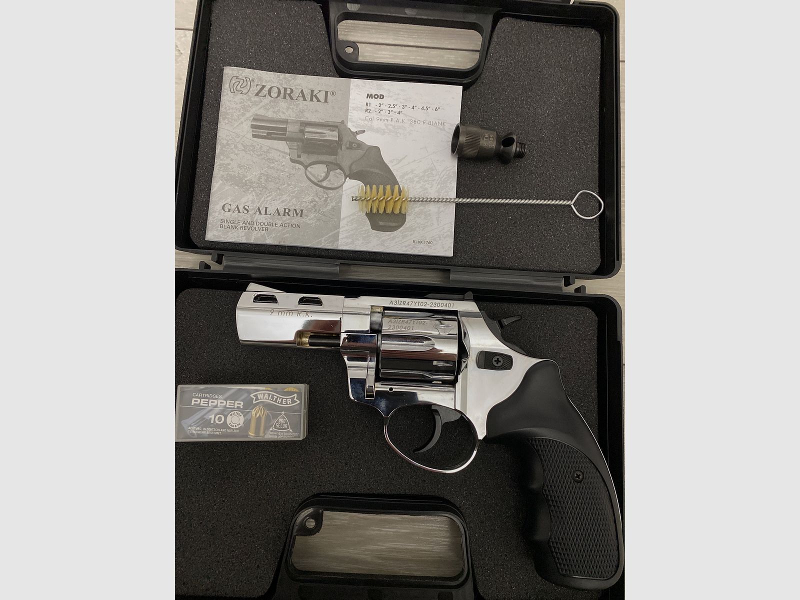 Zoraki R2 3 inch blank firing revolver 9mm R.K. - Chrome New