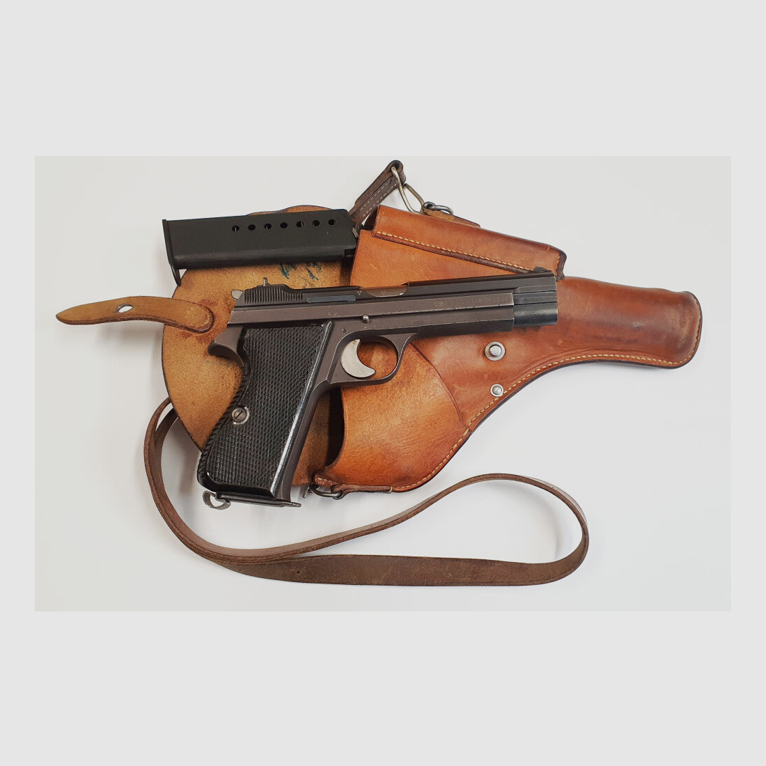 SIG Pistole SIG P210-2 im Kaliber 9mm Luger (9x19) Inkl. Holster und Reservemagazin,MADE IN SWITZERLAND