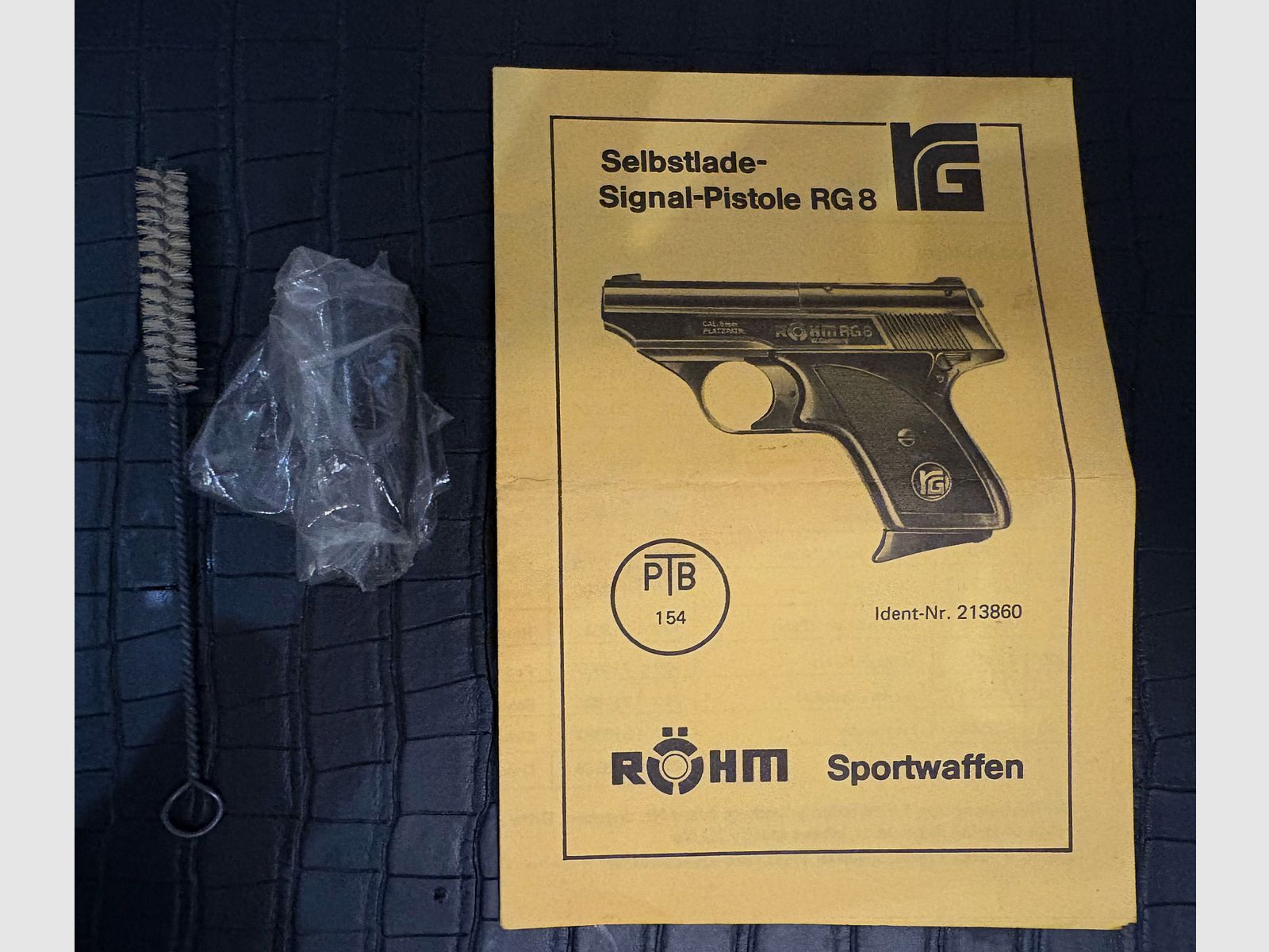 ¡Rara Röhm RG 8 en calibre 8 mm Knall/ PTB 154 con caja original!