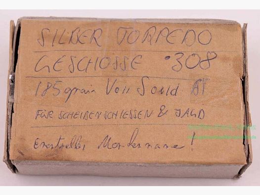 Diverse manufacturers of cartridge projectiles, breakage