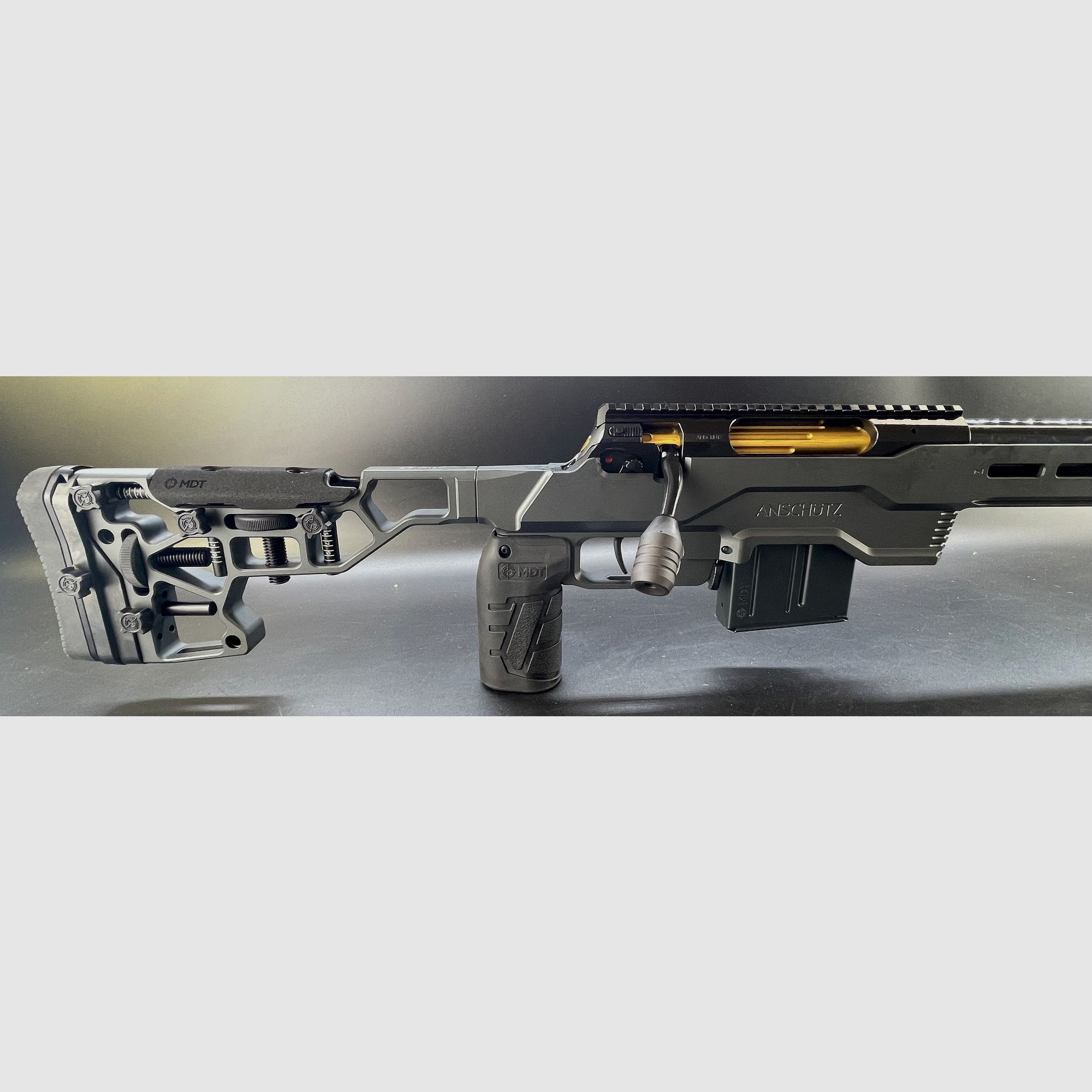 J.G. Anschütz 1782 D APR Grey 6,5 Creedmoor Gold "TIN" im ACC Premier Chassis von MDT M18x1 660 LL
