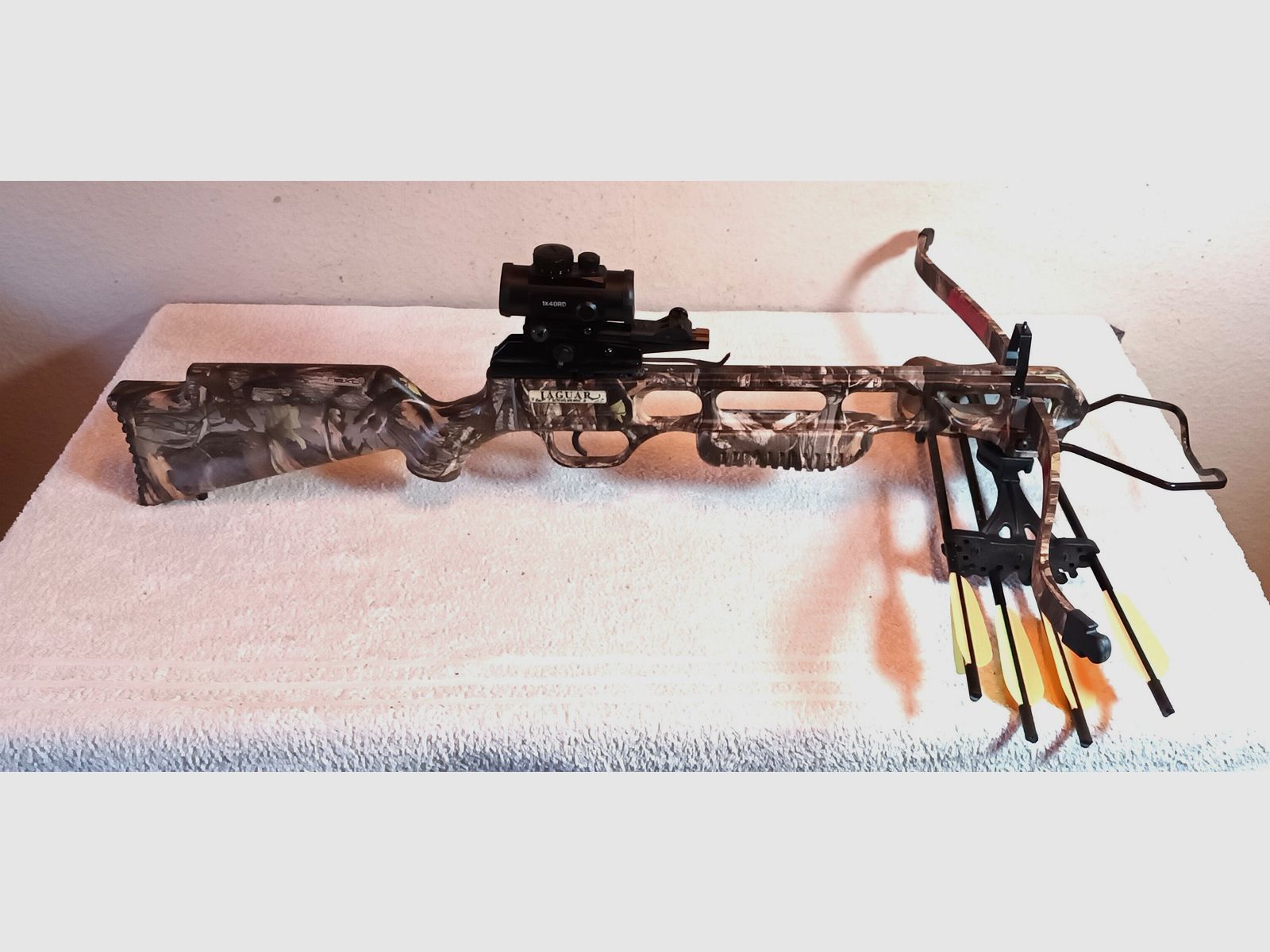 jaguar crossbow camo deluxe  175 lbs