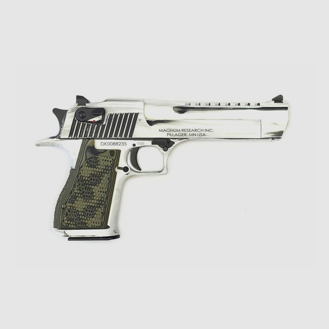 Magnum Resarch Magnum Research Desert Eagle 6″ WMD Cerakote