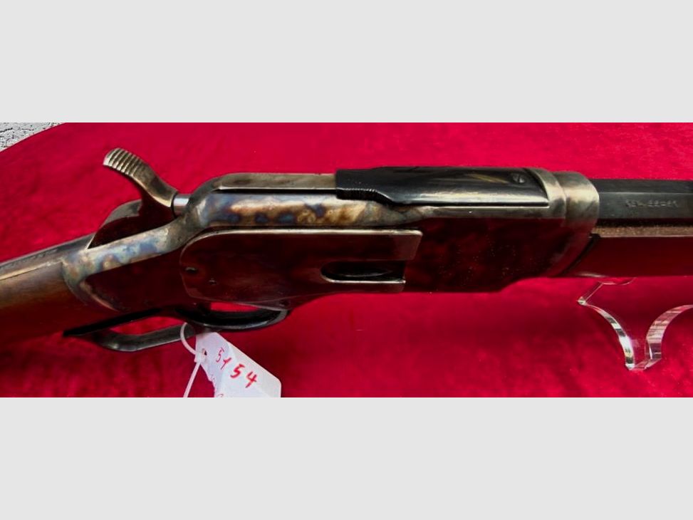 Winchester 73 aus Hege Uberti Fertigung Kal. 44 - 40  Ganzstahl bunt gehärtet mit 8-kant Lauf