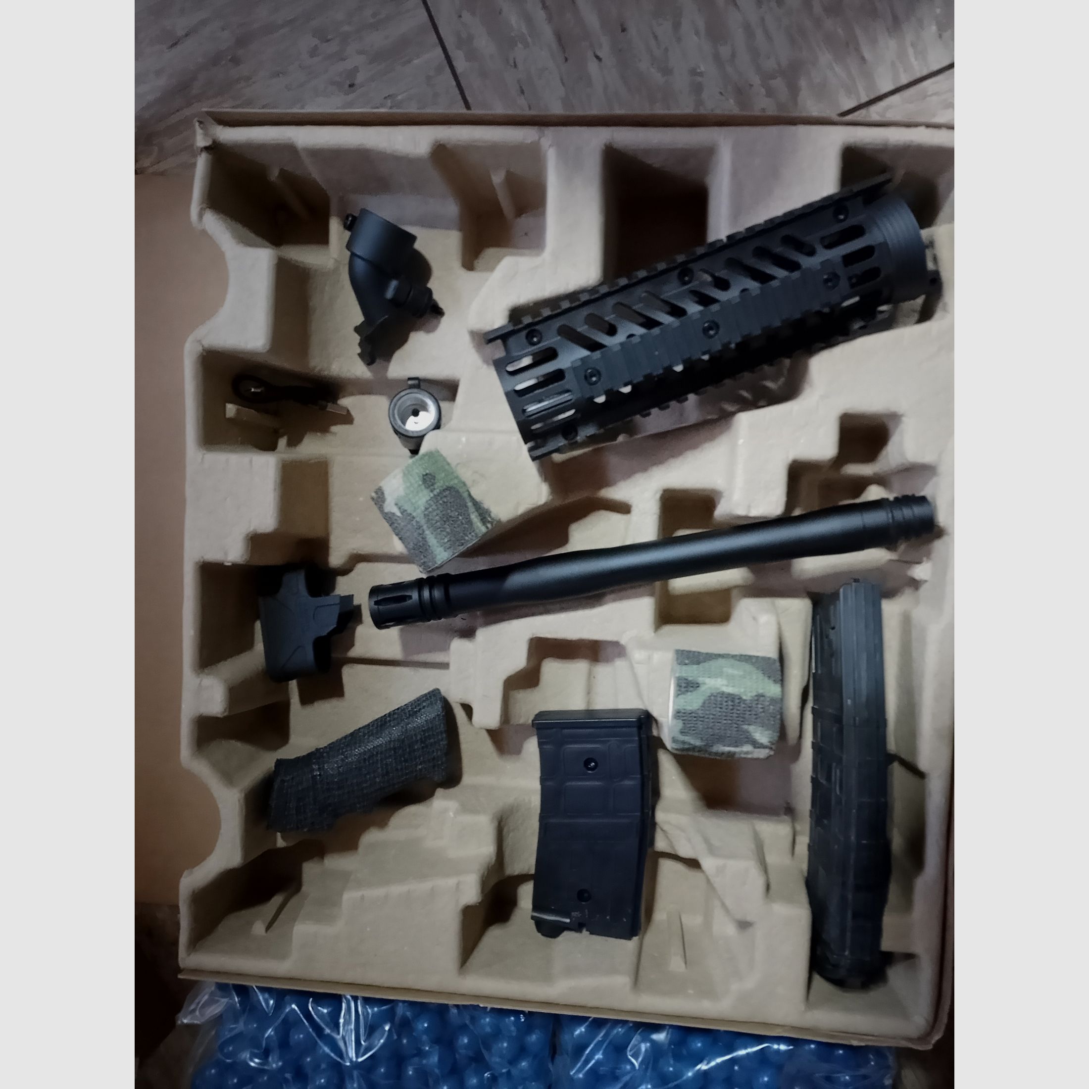 Tippmann Tmc Elite Set de marqueurs .68 Accessoires Tuning Canon Paintballs Cal 68 CO2 Set Holo Viseur Point Rouge Vert Lampe LED 3 Chargeurs Ovp