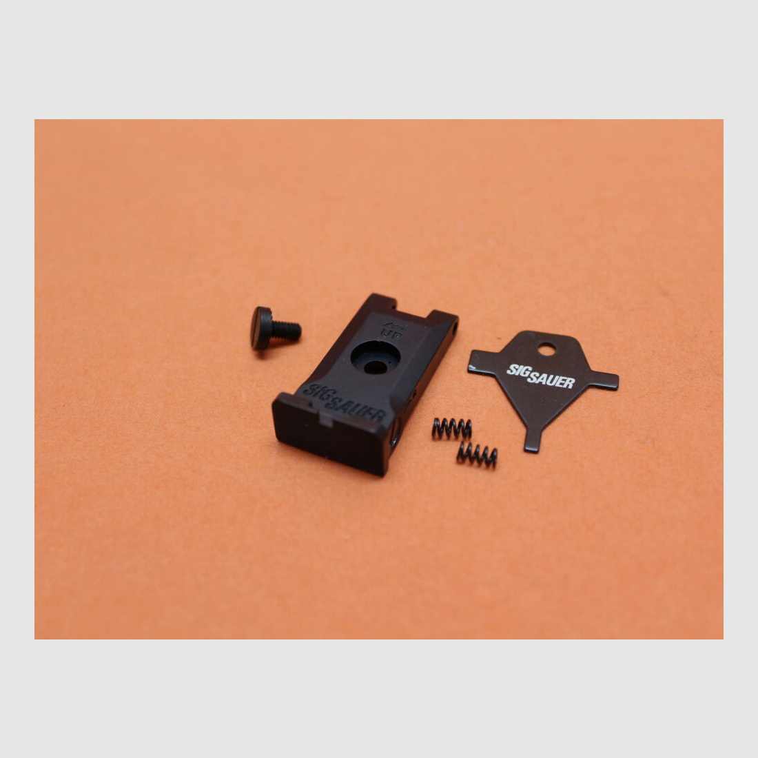 SIG Sauer SIG Sauer X-LINE: LPA sight (adjustable) 2.75mm rear sight cut standard (34226512) Suitable for P226 SO Final Edition and X-LINE models P226 (X-SIX)