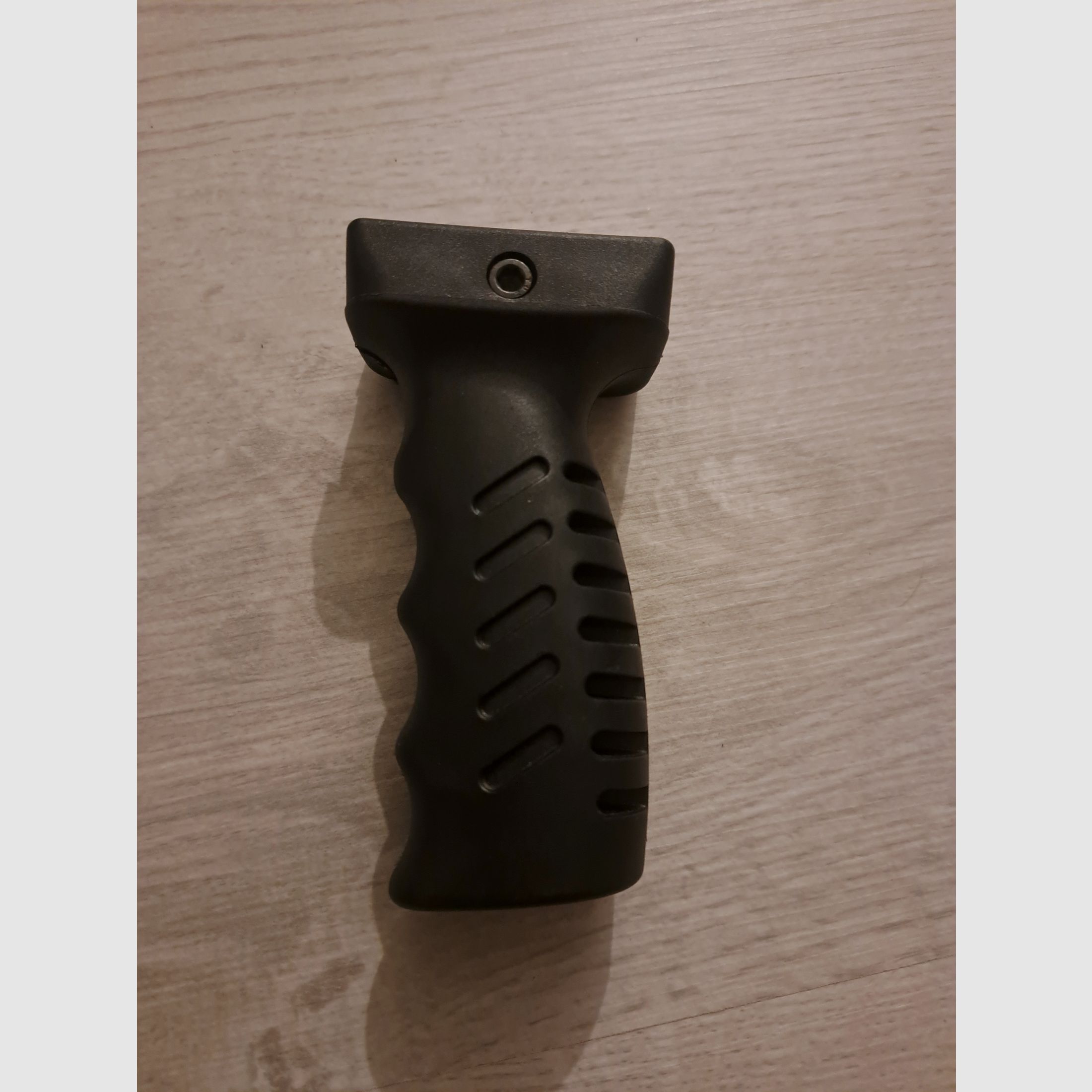 Picatinny front grip
