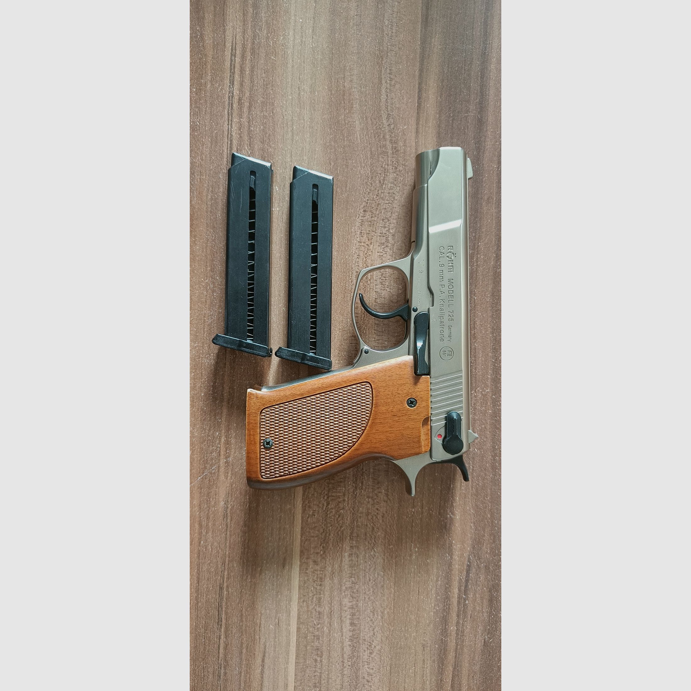 Röhm 725