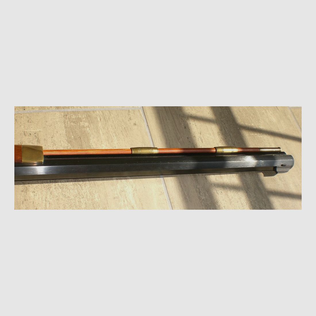 WfW Hawken Rifle, Made in Italy, Cal. 45 Perkussionsgewehr mit viel Zubehör