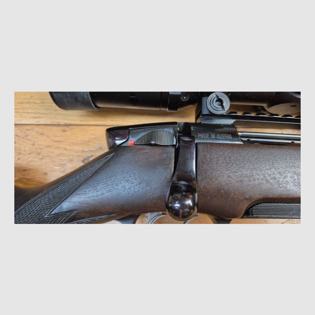 Sehr schöne Steyr Mannlicher Modell M Repetierbüchse – Ein klassisches Hochwildjagd-Gewehr – Steyr Waffen Österreich von 1990 – Kal. 7×64 – Holz von hoher Qualität in TBE+ – Brünierung zu 99,8% – Perfekte Mechanik – Ultra feiner Abzug – Traumhaftes, gewickeltes Rohr – Gute Konus M-30 1-4×24 Zielfernrohr – Eine gewinnende Kombination in ausgezeichnetem Zustand – TBE+/TBE++, Bild 7 von 46
