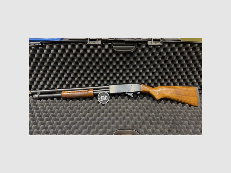CBC 586 - 12/76 - FORWARD-BOLT-ACTION SHOTGUN