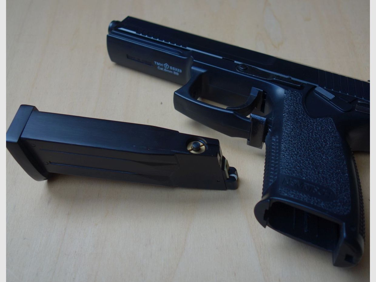 Novritsch SSX 23 Softair pistol 6mm + accessori CONDIZIONE TOP