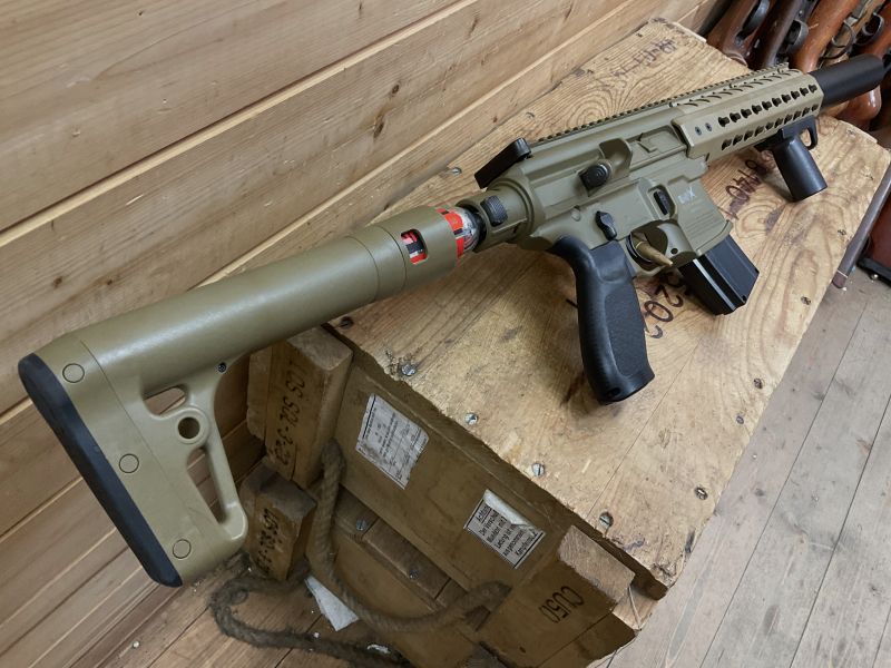 Sig Sauer MPX Dark Earth, CO2 Kal.4,5mm, Top Zustand!!!