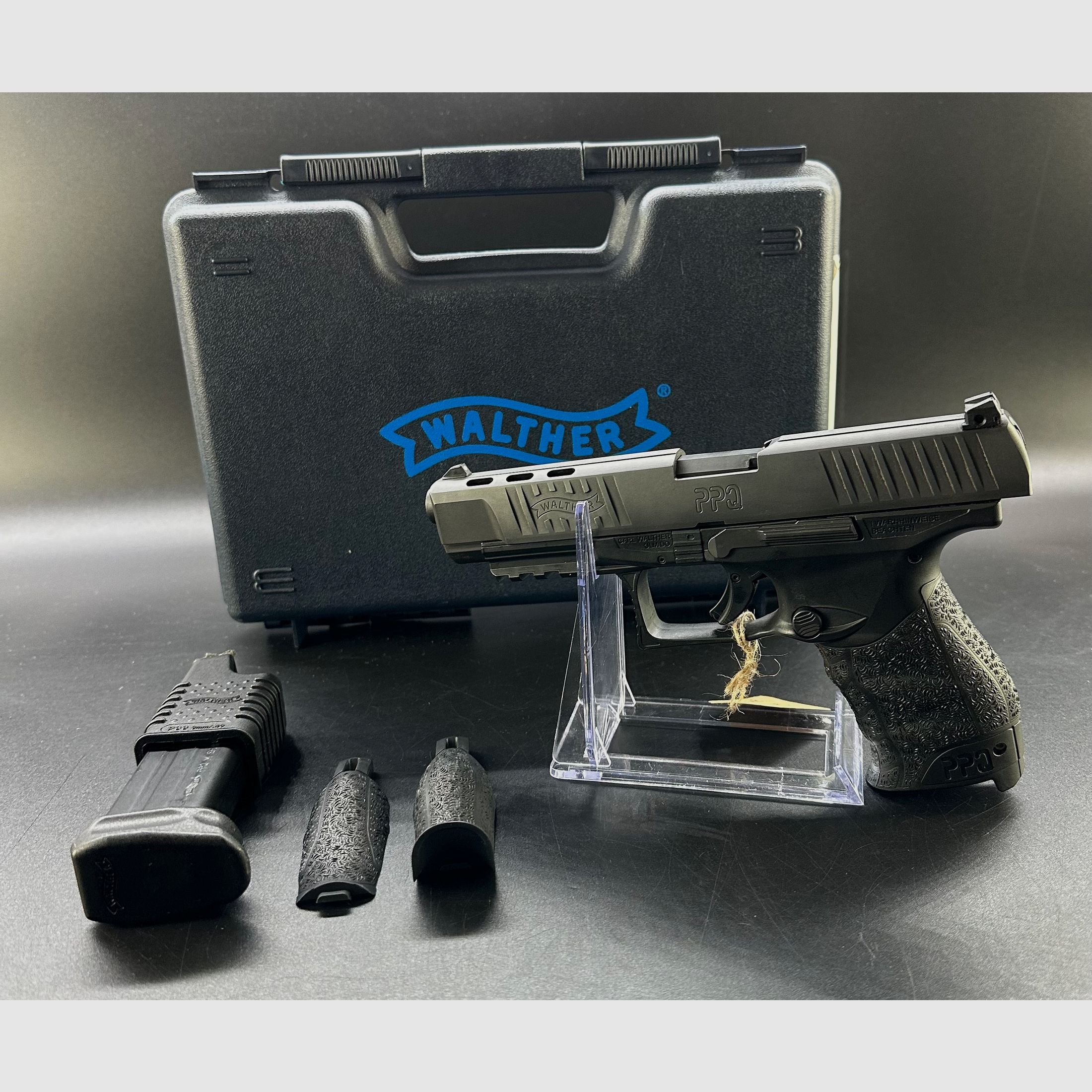 Vorführwaffe Walther halbautom. Pistole PPQ M2B Navy 9x19 PS 4,6" 15R17R INT 9mm Luger