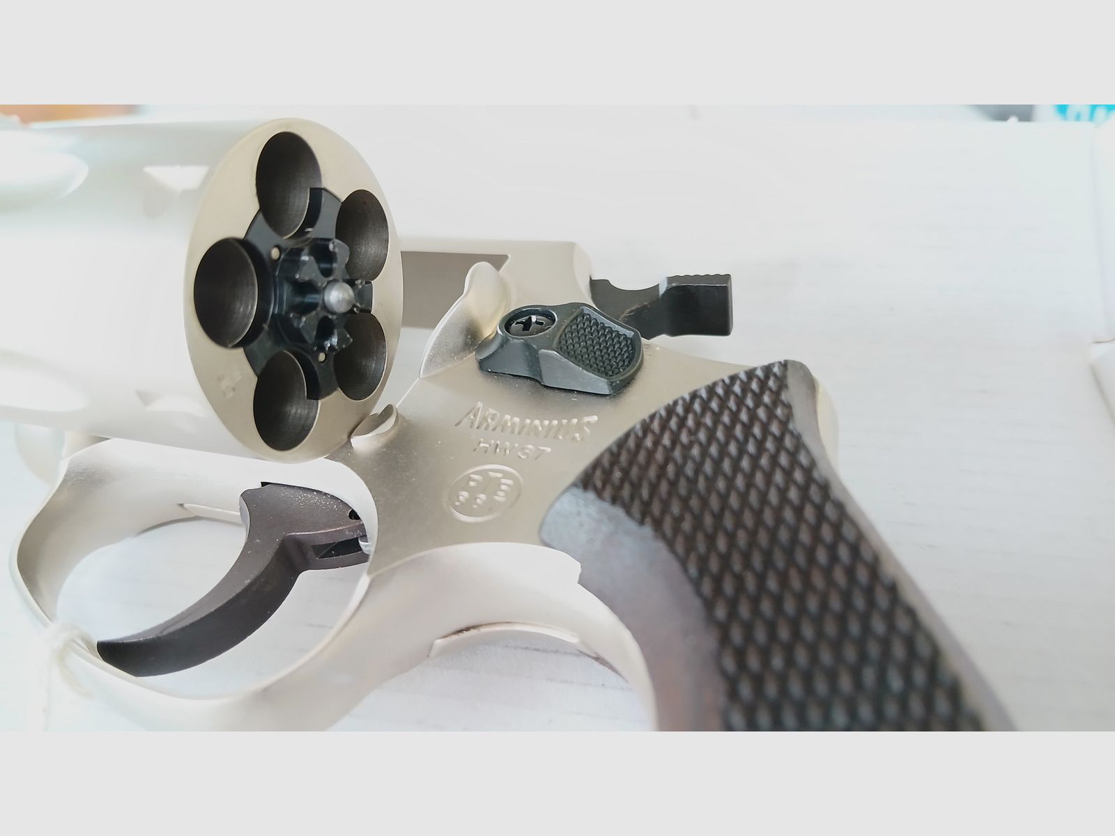Incense HW 37 9mm blank gun NEW!