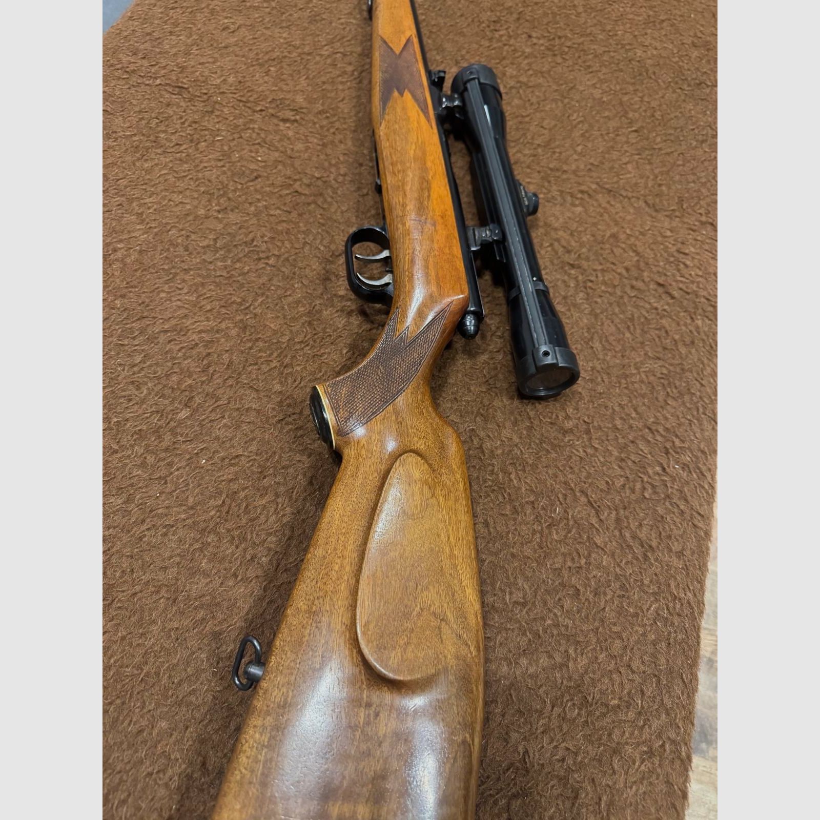 Krico .22lr Répétiteur avec lunette - bien entretenu