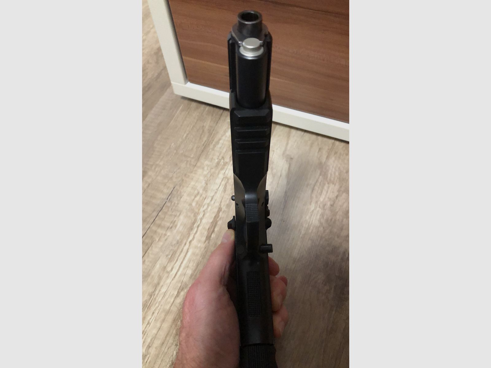 Verkauf halbautomatische Pistole von Haus CZ-Taipan Pro-Tuning und inklusive KK-Pistole, als Geschenk!