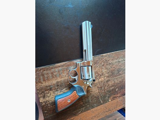 Ruger GP 100 Stainless 6" .357 Magnum