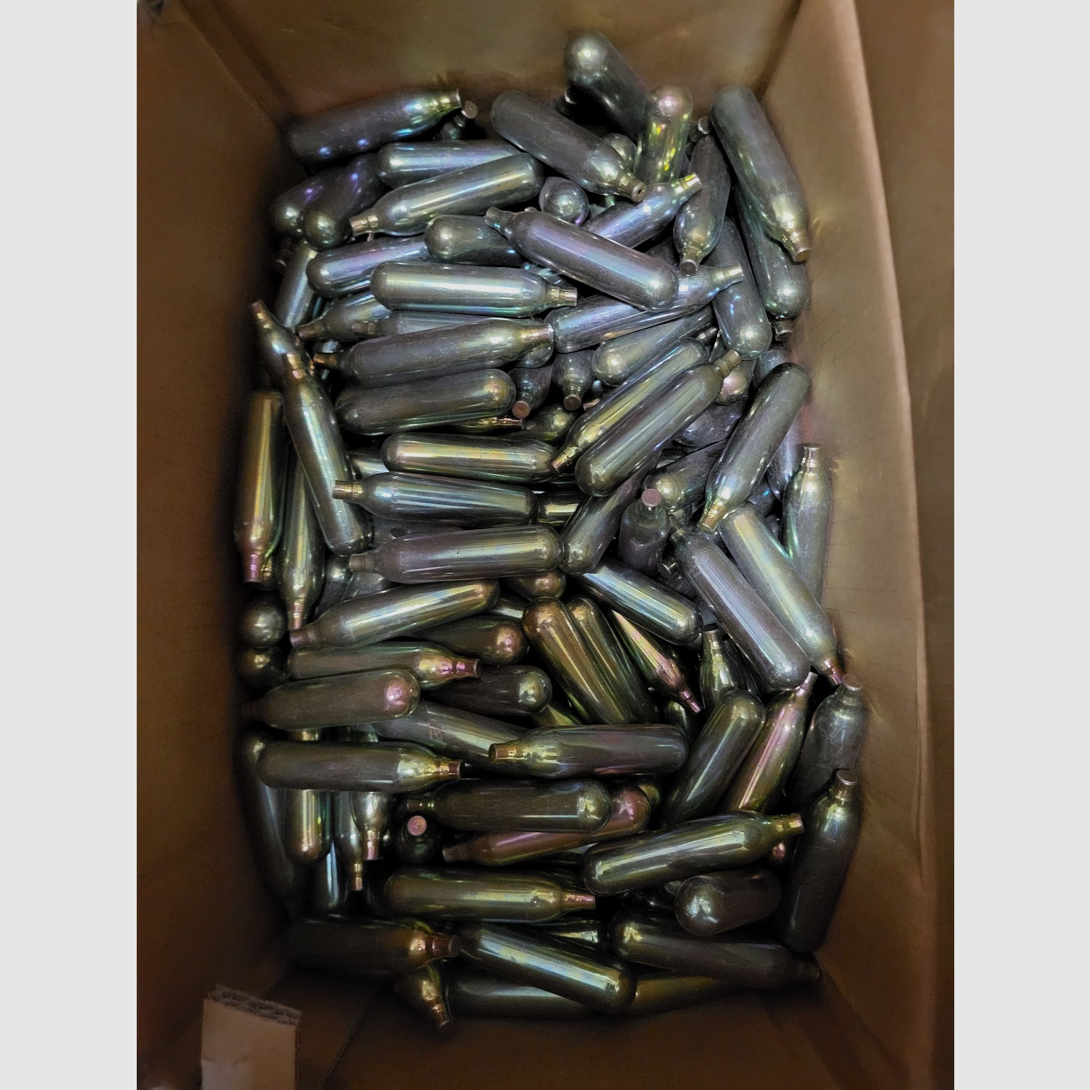  250 Stück Umarex CO2 Kapseln 12 g neu unbenutzt 