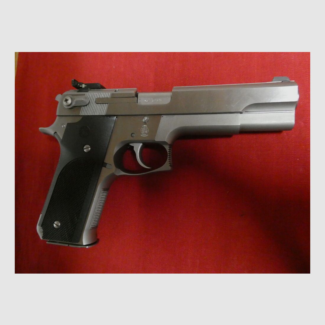 Smith & Wesson 645