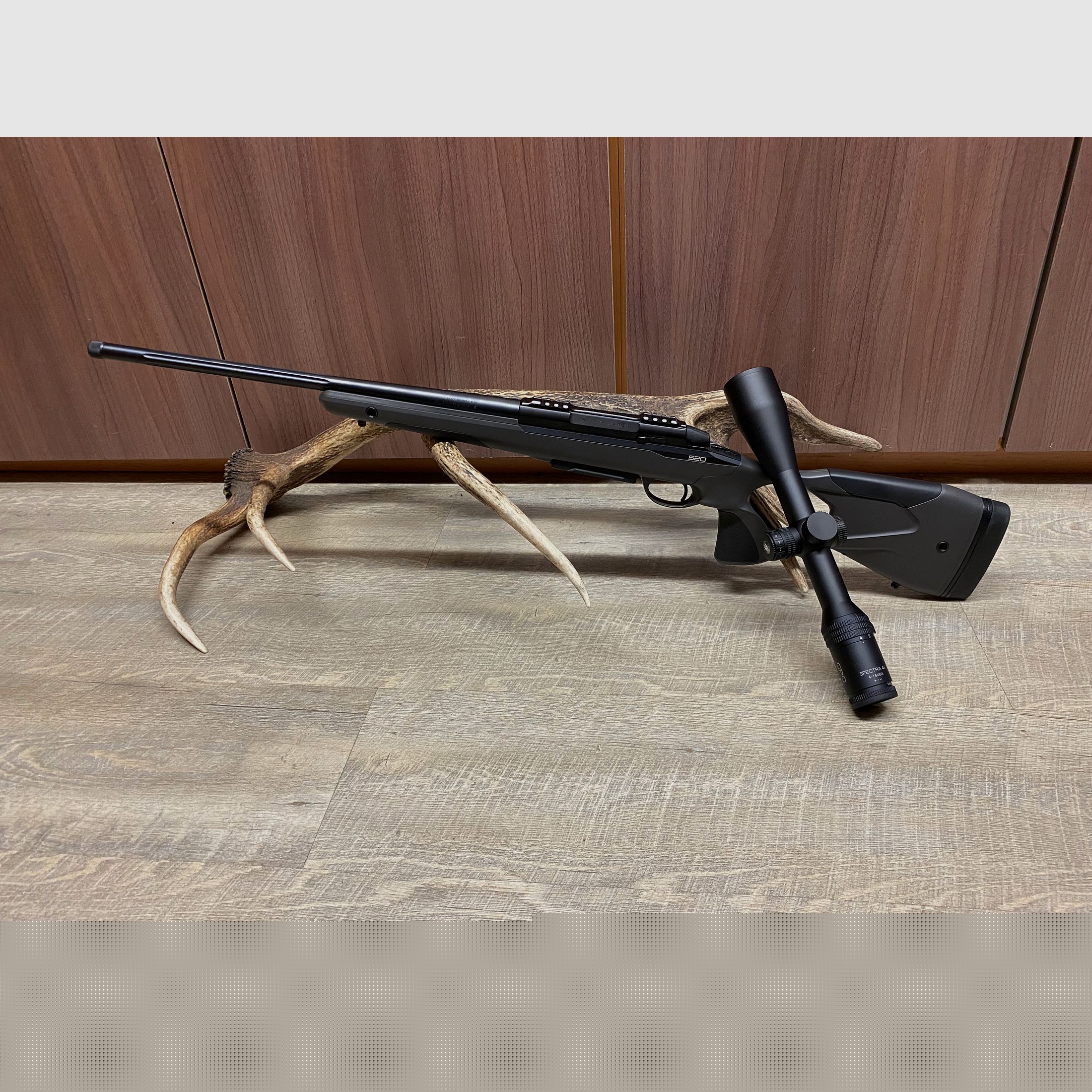 Sako S20, con GPO Spectra 4x 4-16x50i G4i