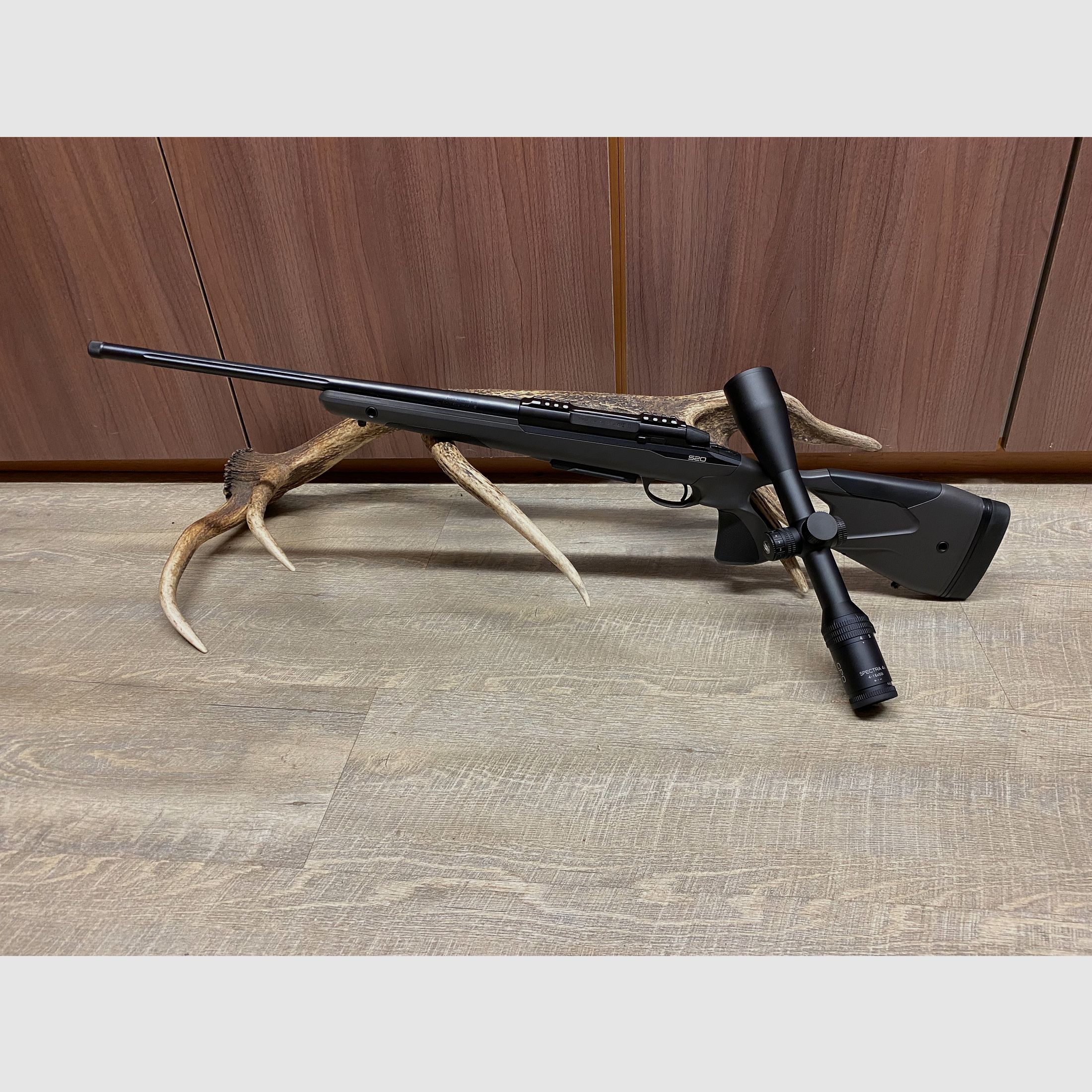 Sako S20, con GPO Spectra 4x 4-16x50i G4i