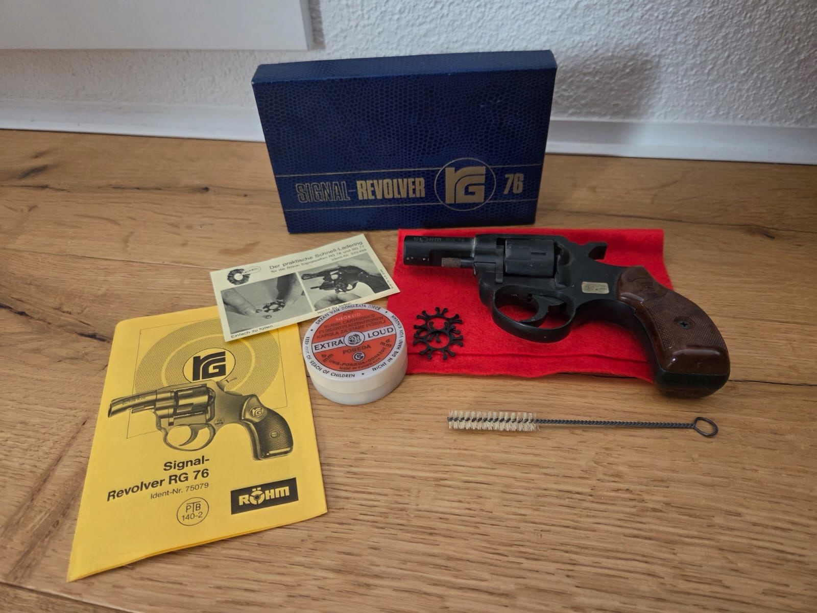 Röhm RG 76 Schreckschuss Gaspistole Pistole 