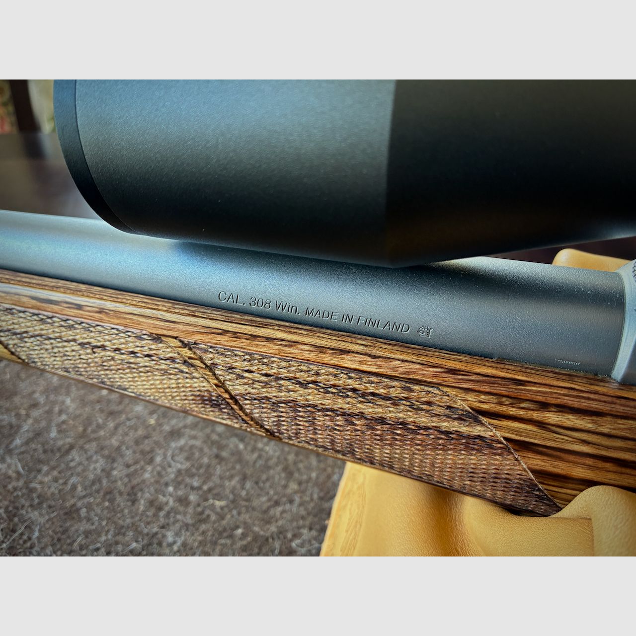 Sako 75 Varmint Laminated Stainless im Kaliber .308 Winchester mit Zeiss Duralyt 3–12x50