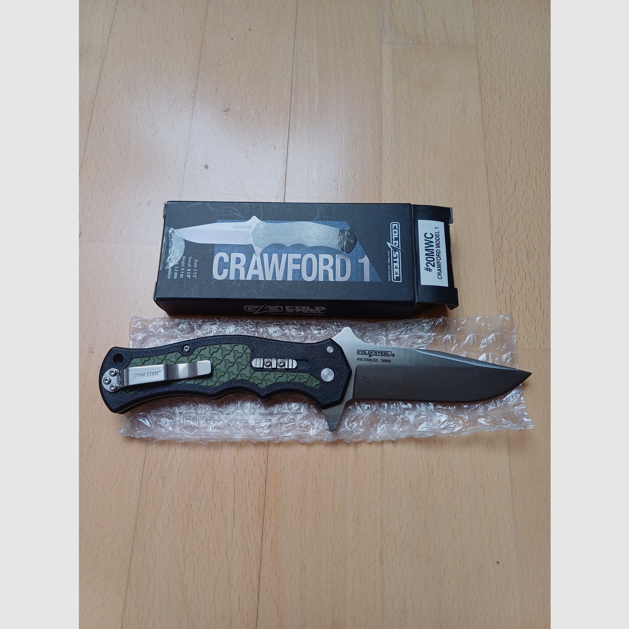 Colección de cuchillos Böker Midgards Cold Steel United Cutlery SOG MTech Micro OTF Jotun Crawford