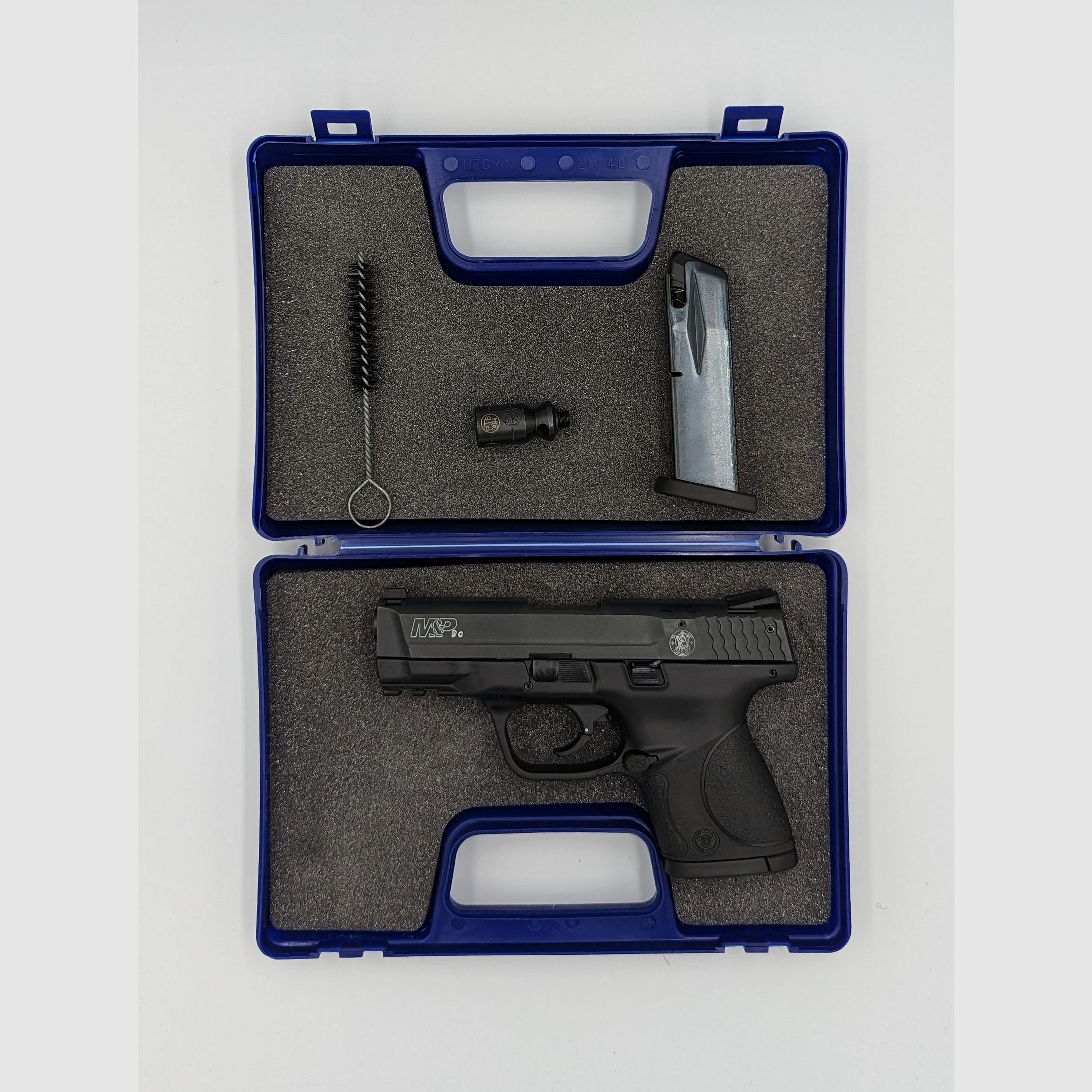 Schreckschusspistole  Smith & Wesson M&P9c, Hersteller Umarex, neu und ungebraucht mit zwei 12 Schuss Magazine  Kaliber: 9 mm P.A.K. 