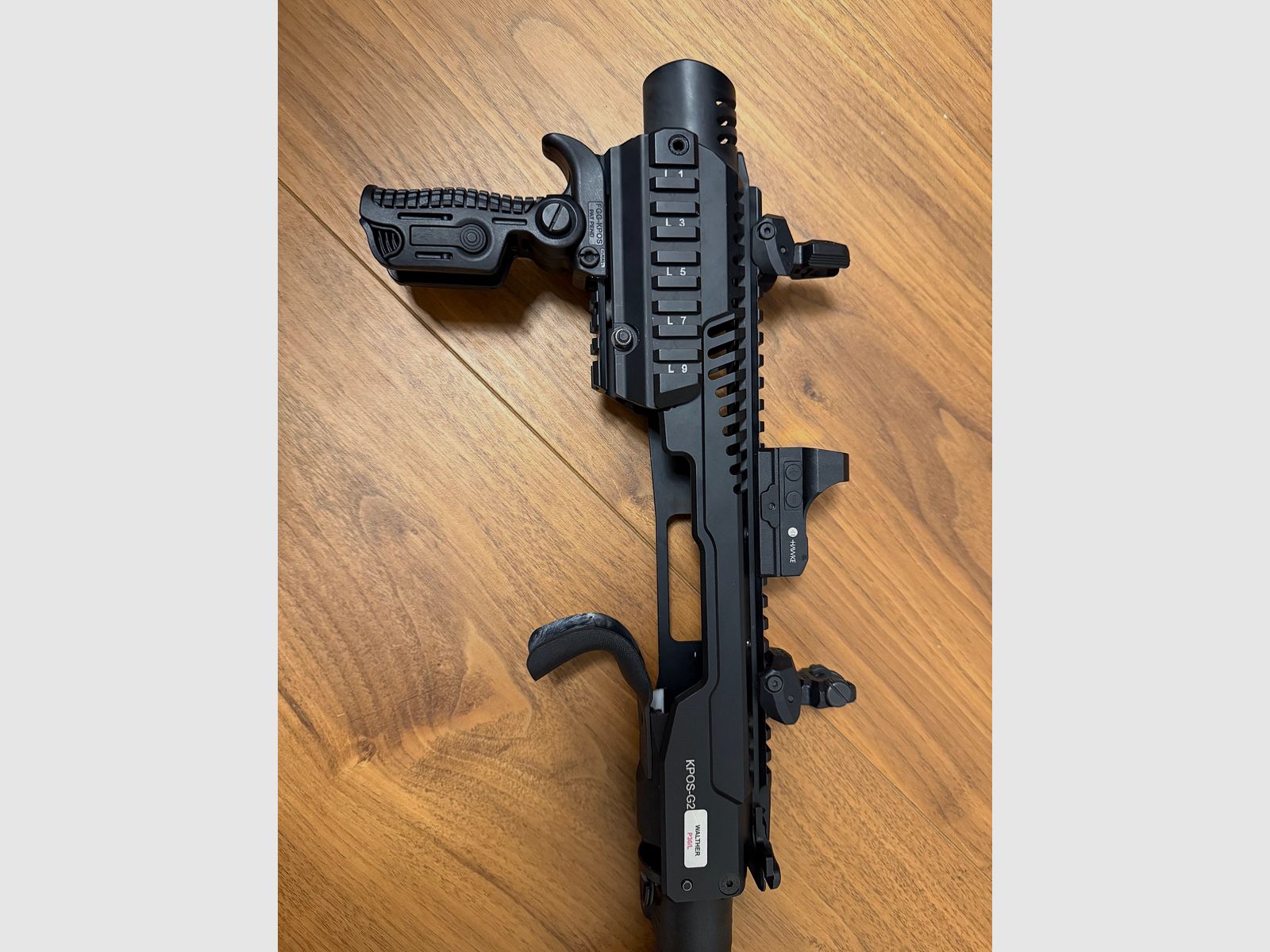 FAB Defense Anschlagschaft KPOS G2 für u.A. P30(L) incl Hawke Red Dot