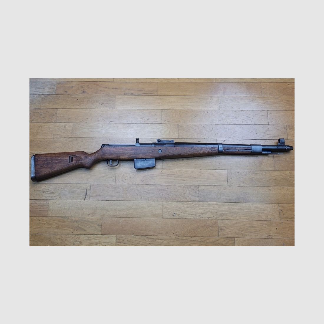 RARISSIME y excelente rifle G41(W) – Primer rifle semiautomático alemán de la WWII – completamente coincidente – calibre original 8x57IS – diez disparos – Sistema Bang – Cerrojo de rodillo – La potencia de fuego made in Germany – ¡Pieza excepcional digna de un museo!, imagen 25 de 44