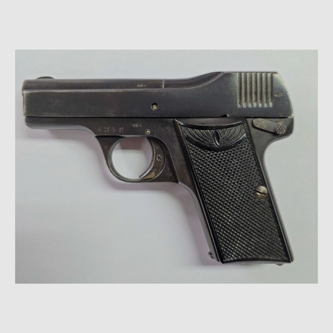 August Menz, Suhl Menta Pistool