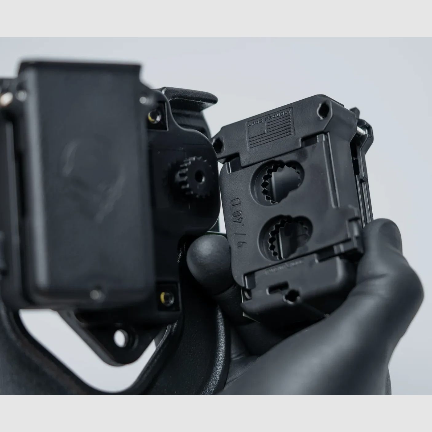 Double Cloak Mag Carrier voor dubbellaagse magazijnen .45 ACP /10mm auto (Zwart) Alien Gear, afbeelding 2 van 5