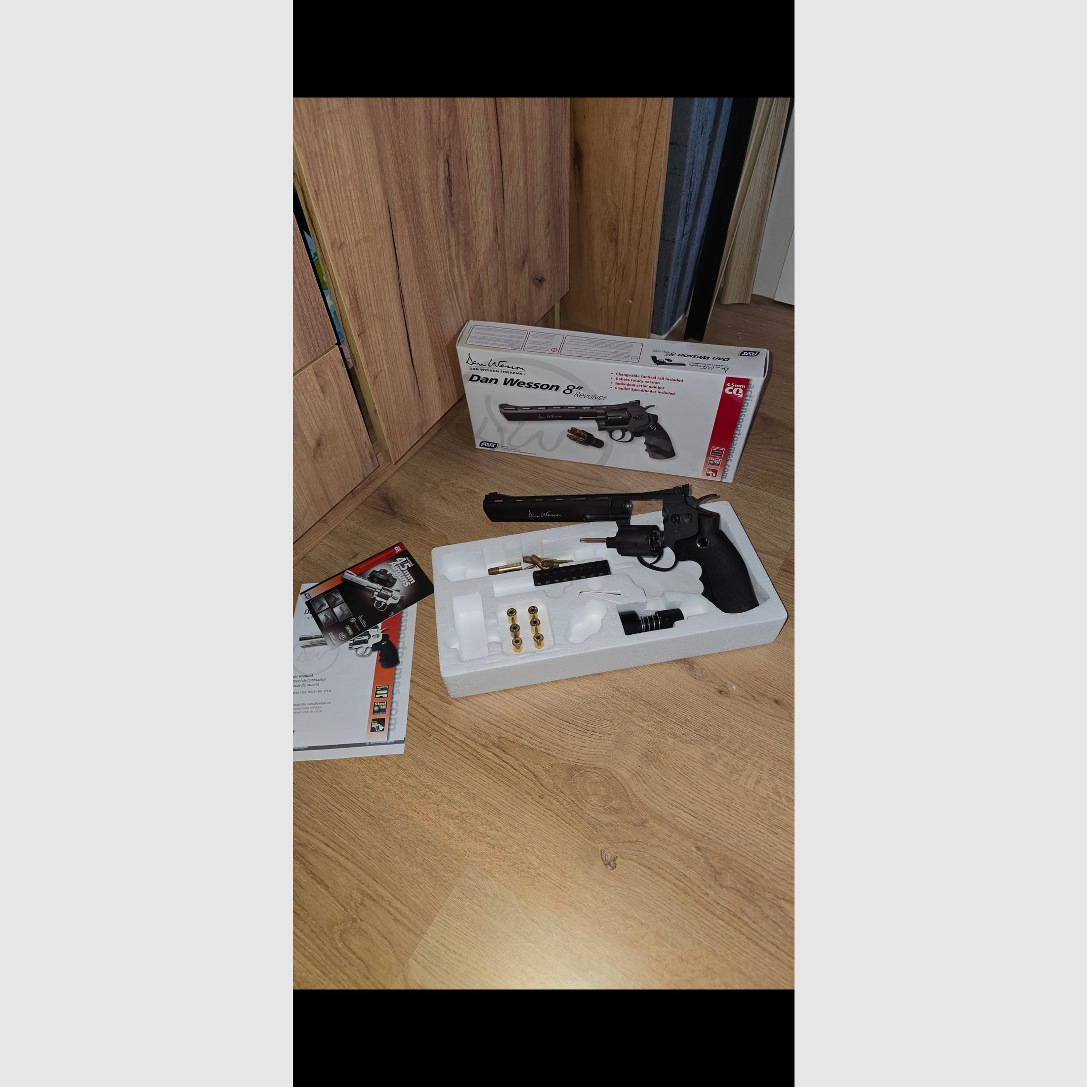 ASG Dan Wesson 8 pollici 4,5mm revolver CO2