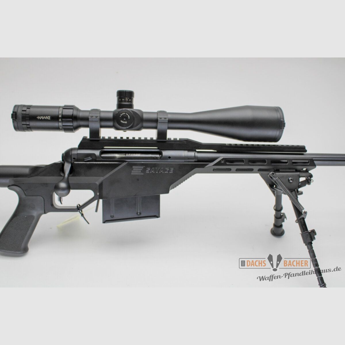 Rep. rifle Savage 110 BA Stealth cal. .300 Win Mag con Hawke Sidewinder 8-32x56 y bipode