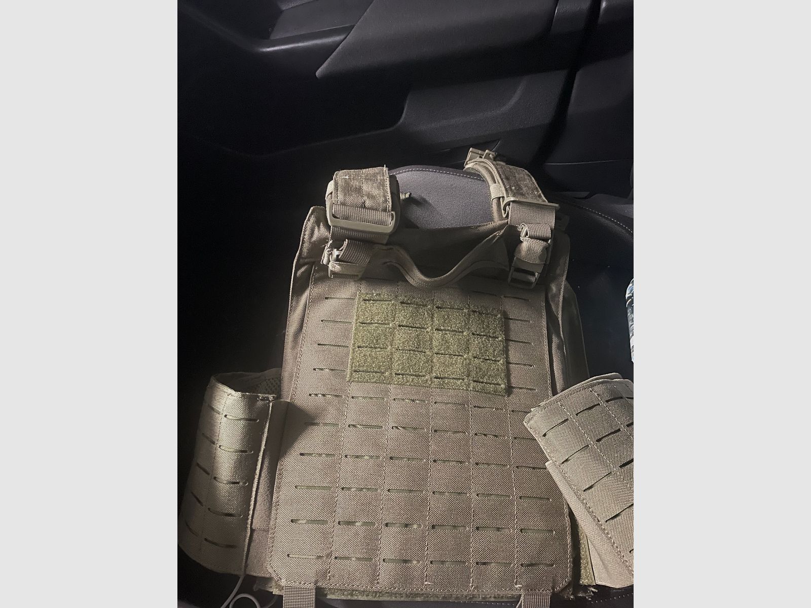 Warrior Assault Systems Quad Release Plate Carrier Oliv + Plattenträger Spartaner 