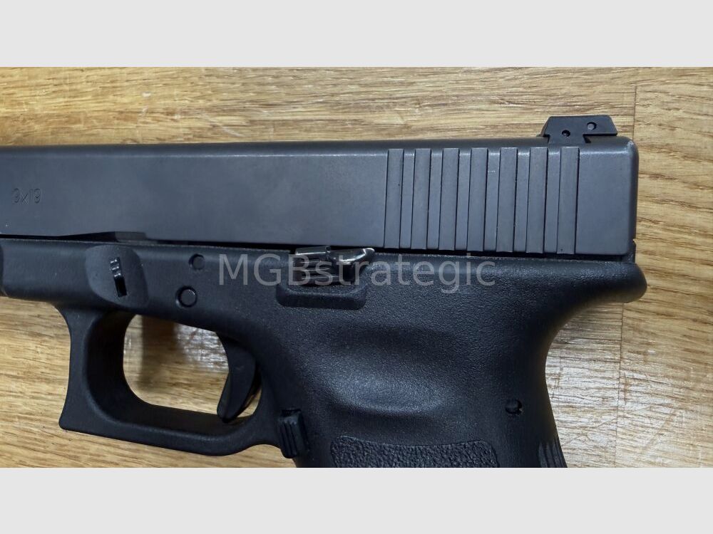 Glock 17L Gen. 3 - pistolet semi-automatique 9mm Luger également possible comme système interchangeable !, image 4 sur 6