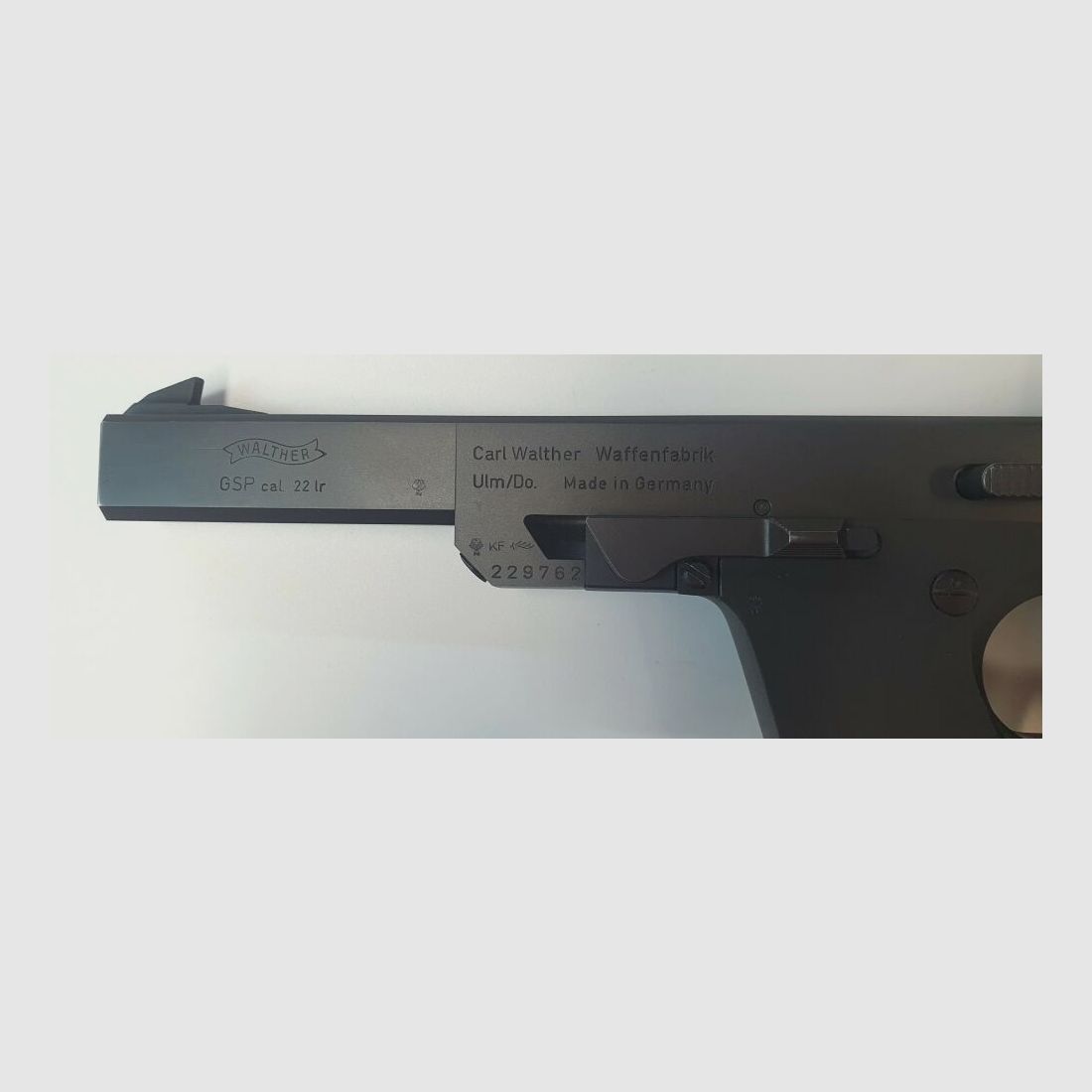 Fabbrica di armi Carl Walther Ulm Pistola sportiva/da competizione Walther GSP in calibro .22 L.r. - Impugnatura in legno Carl Walther